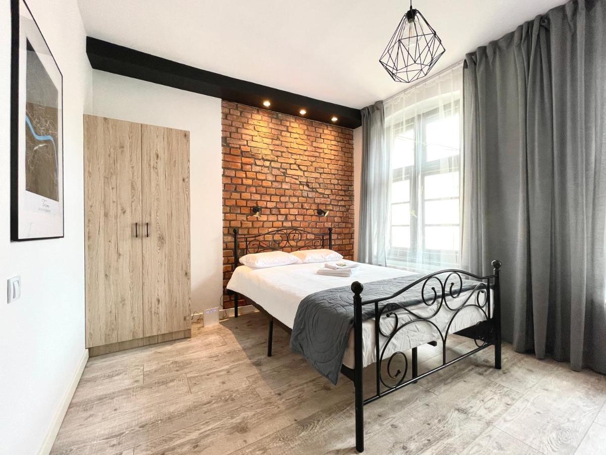 Copernicus Street Apartment - Broken Flowers And Twin Peaks Stary Toruń エクステリア 写真