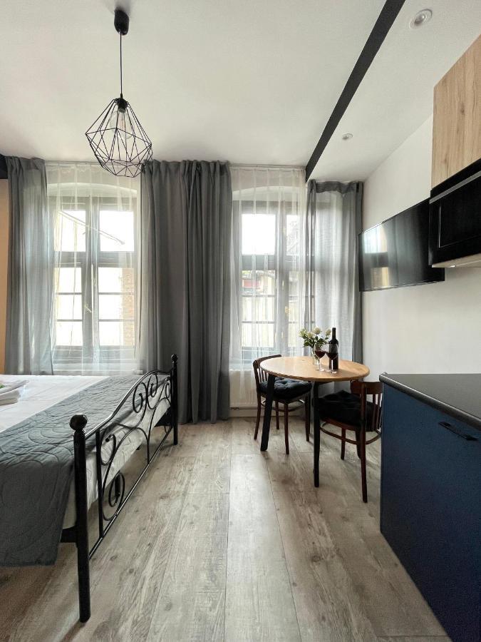 Copernicus Street Apartment - Broken Flowers And Twin Peaks Stary Toruń エクステリア 写真