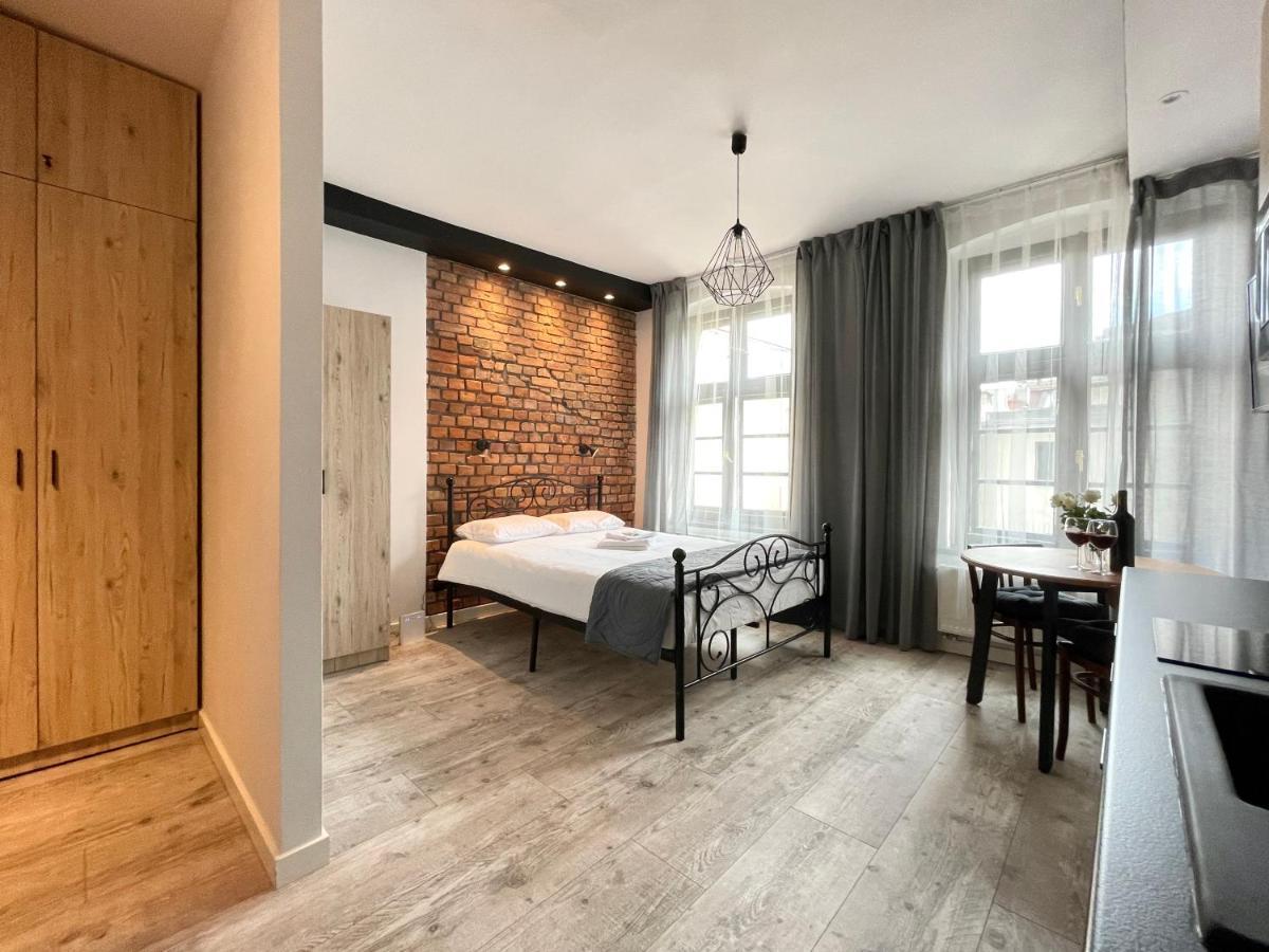 Copernicus Street Apartment - Broken Flowers And Twin Peaks Stary Toruń エクステリア 写真